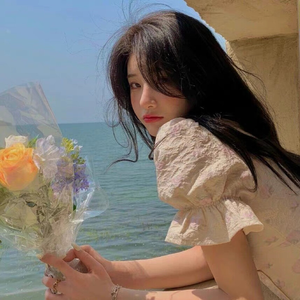 被迫夹跳蛋不许穿内裤
